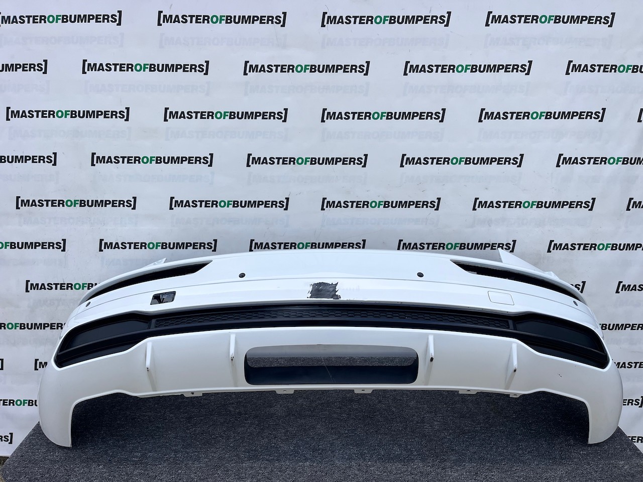 Audi Q5 S Line Black Edition Suv 2017-2020 Rear Bumper 4 Pdc Genuine [a937]