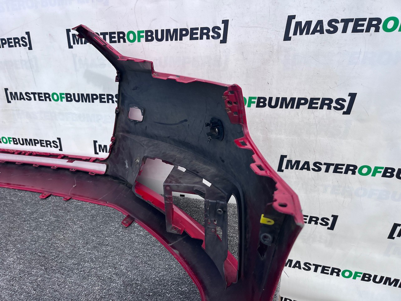 Audi A4 Se Saloon Estate B9 2016-2019 Front Bumper 4 Pdc Genuine [a984]