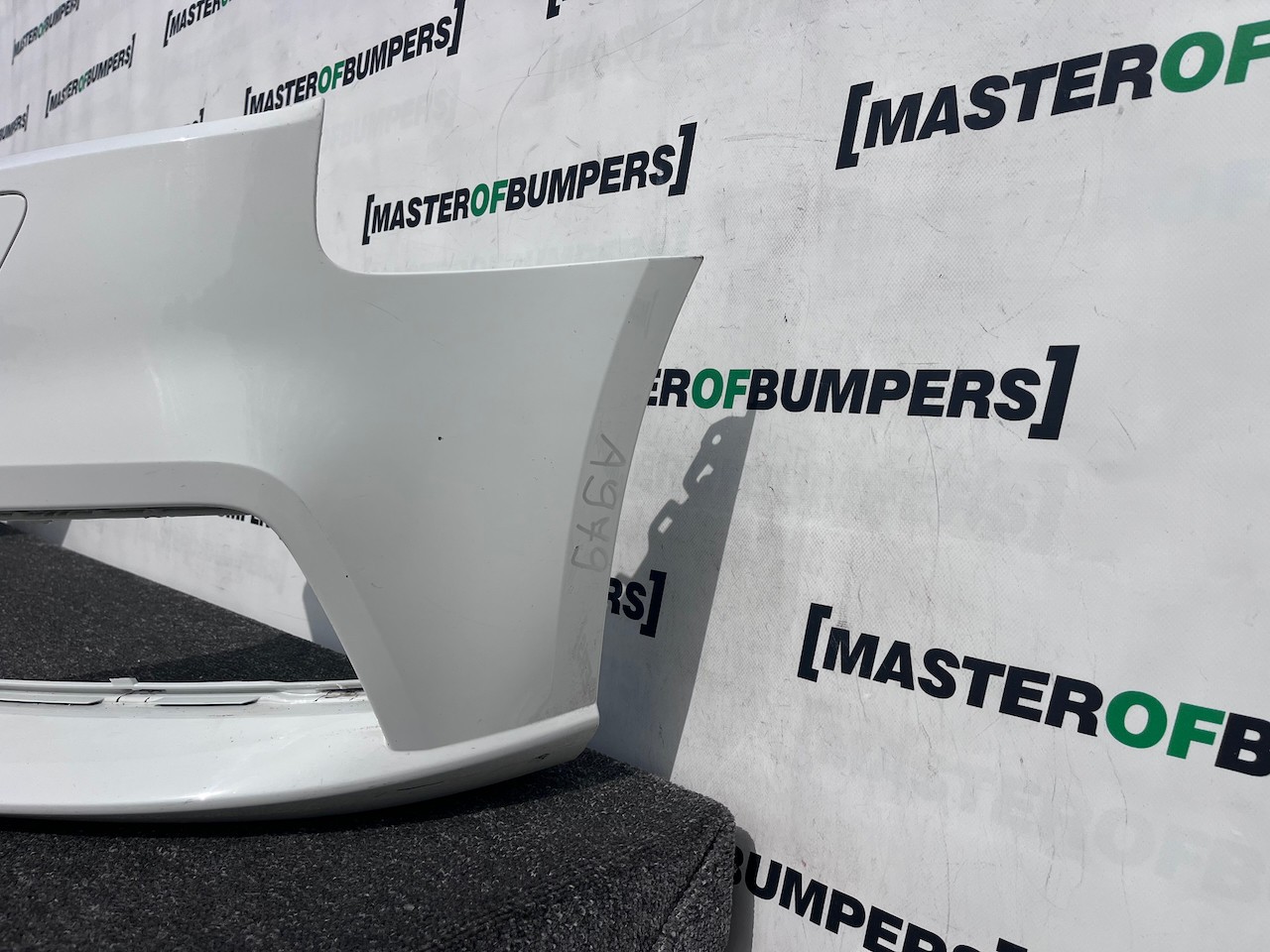 Audi A3 Se Hatchback 8v Lift 2016-2019 Front Bumper No Pdc Genuine [a979]