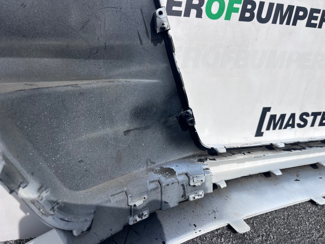 Audi A3 Se Hatchback 8v Lift 2016-2019 Front Bumper No Pdc Genuine [a979]