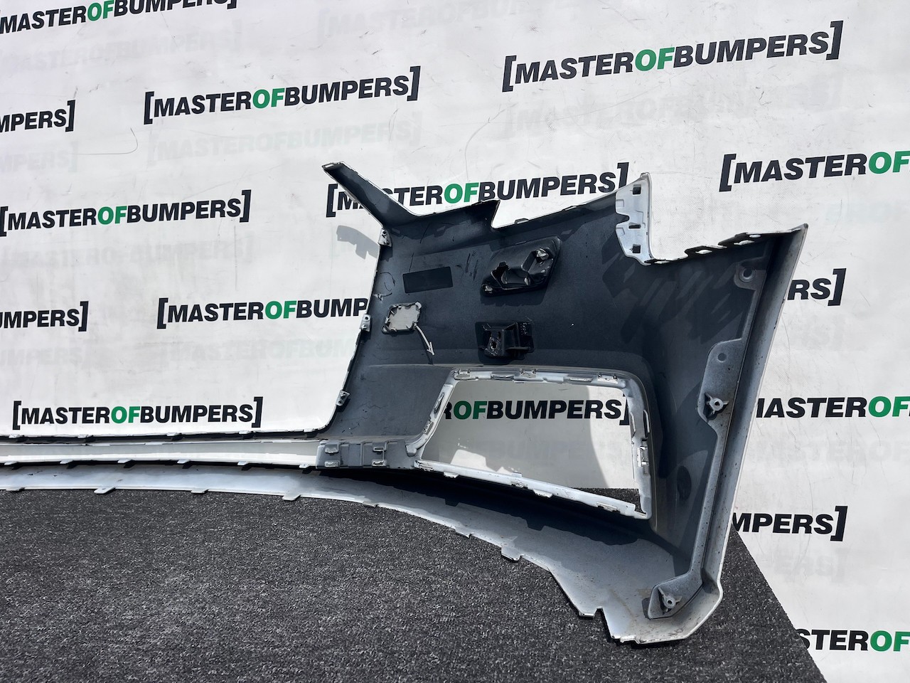 Audi A3 Se Hatchback 8v Lift 2016-2019 Front Bumper No Pdc Genuine [a979]