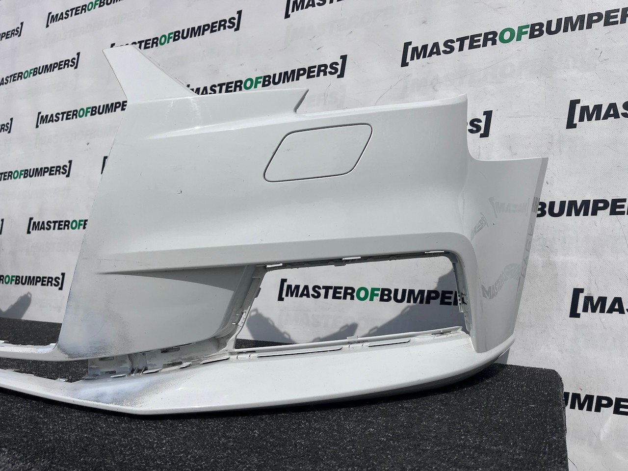 Audi A3 Se Hatchback 8v Lift 2016-2019 Front Bumper No Pdc Genuine [a979]