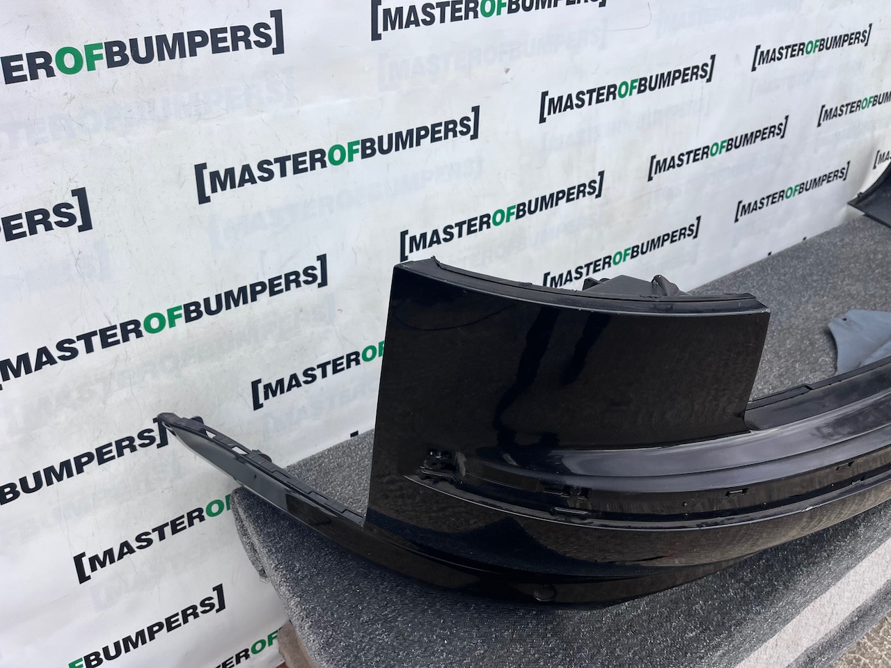 Audi S8 D3 4e Saloon 2003-2009 Rear Bumper W/ Diffuser 4 Pdc Genuine [a982]