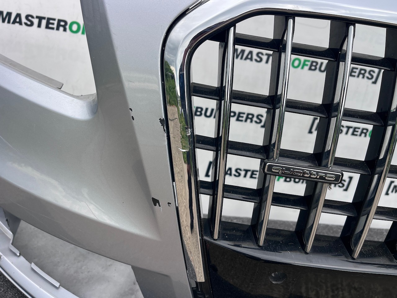 Audi Q5 Se Quattro Suv Mk1 Lift 2012-2016 Front Bumper 4 Pdc Genuine [a984]