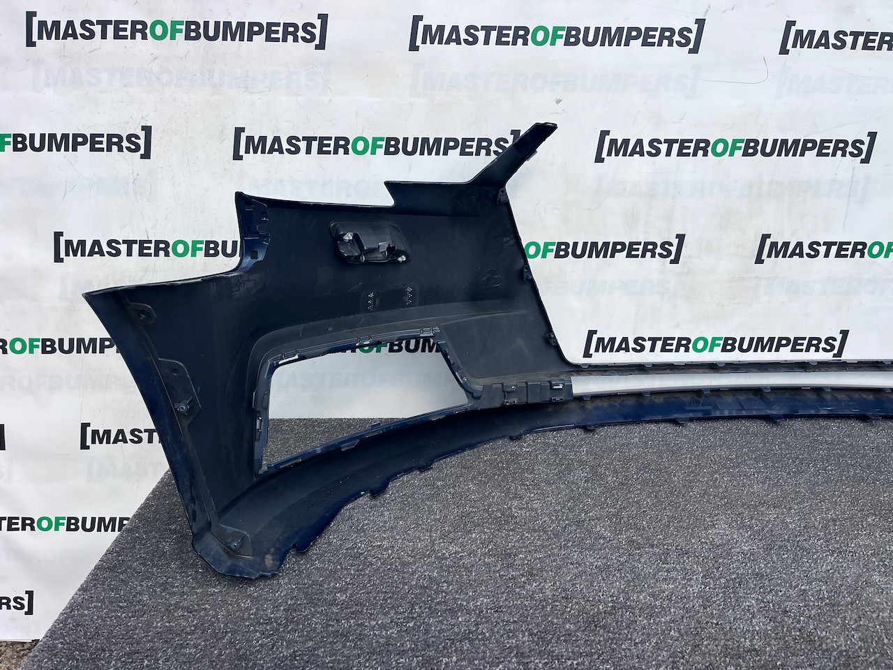 Audi A3 Se 8v Lift Hatchback 2016-2019 Front Bumper No Pdc Jets Genuine [a985]