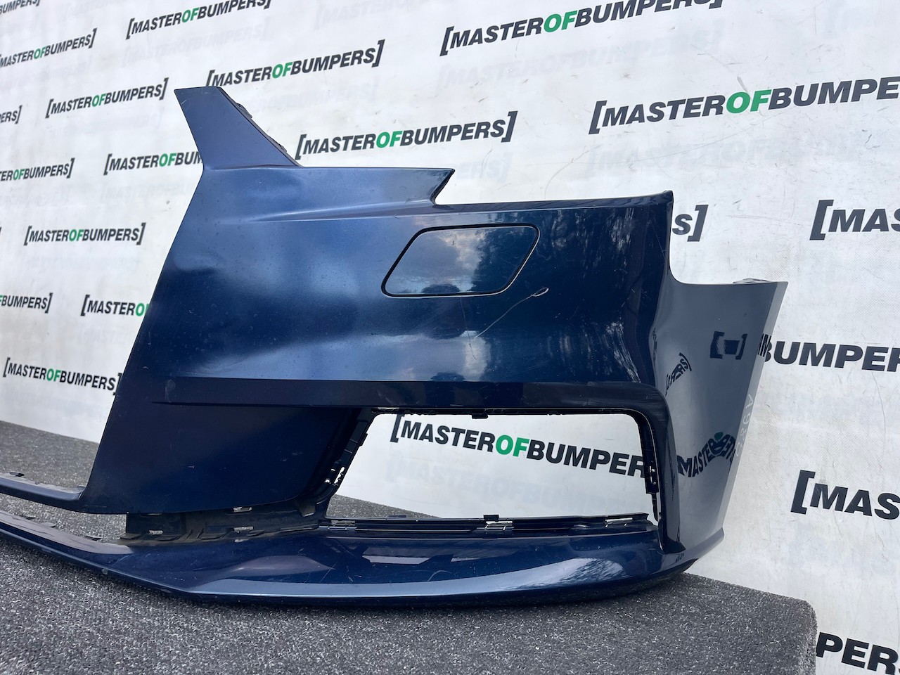 Audi A3 Se 8v Lift Hatchback 2016-2019 Front Bumper No Pdc Jets Genuine [a985]