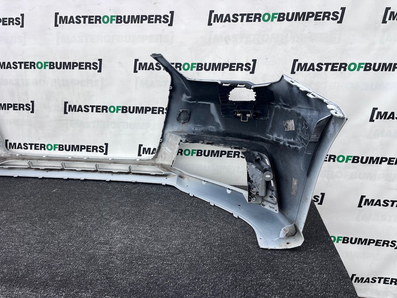Audi A1 S-line Hatchback Lift 2015-2018 Front Bumper No Pdc Jets Genuine [a999]