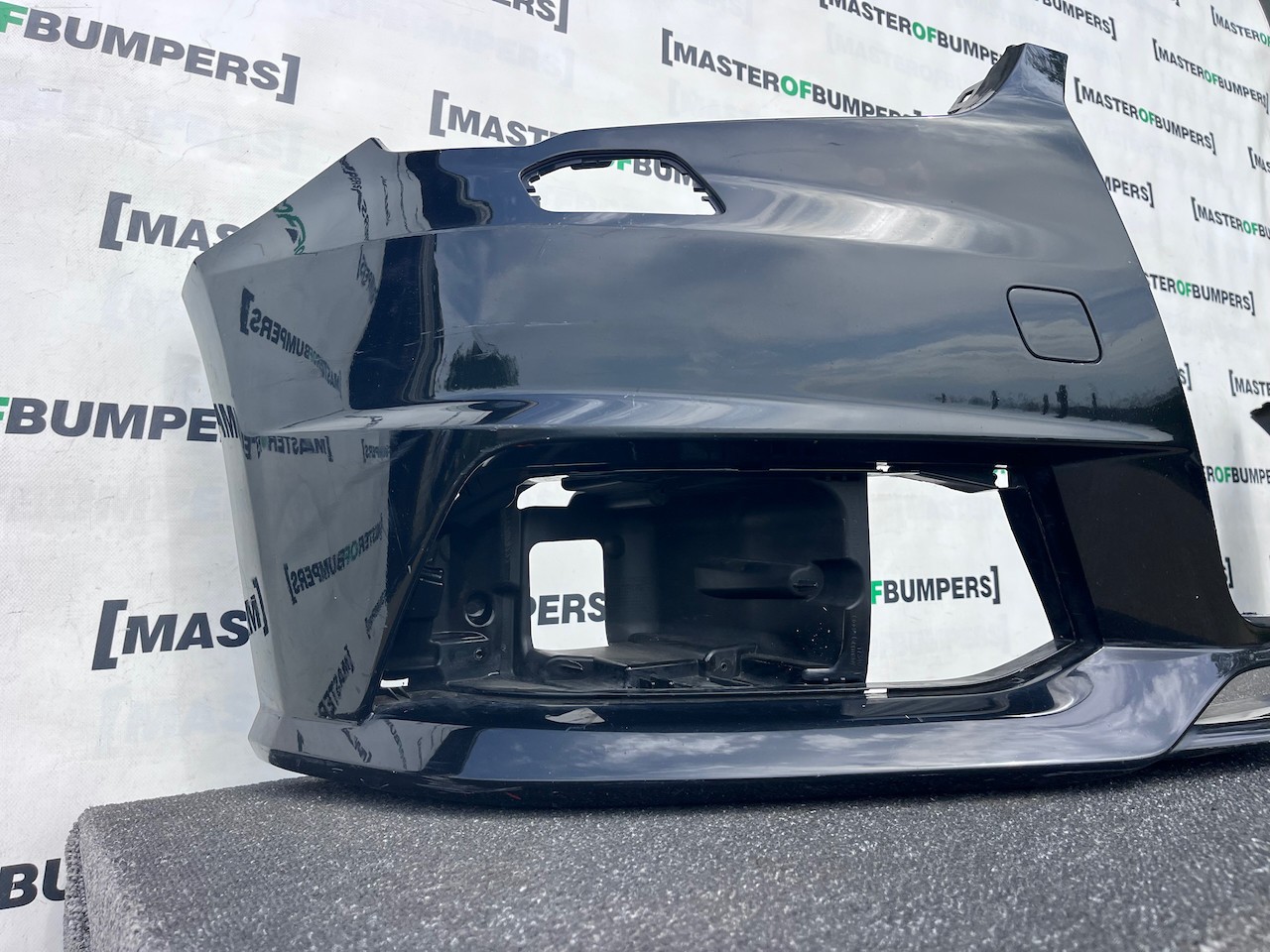 Audi A1 S-line S1 Hatchback Lift 2015-2018 Front Bumper No Pdc Jets Genuine [a3]