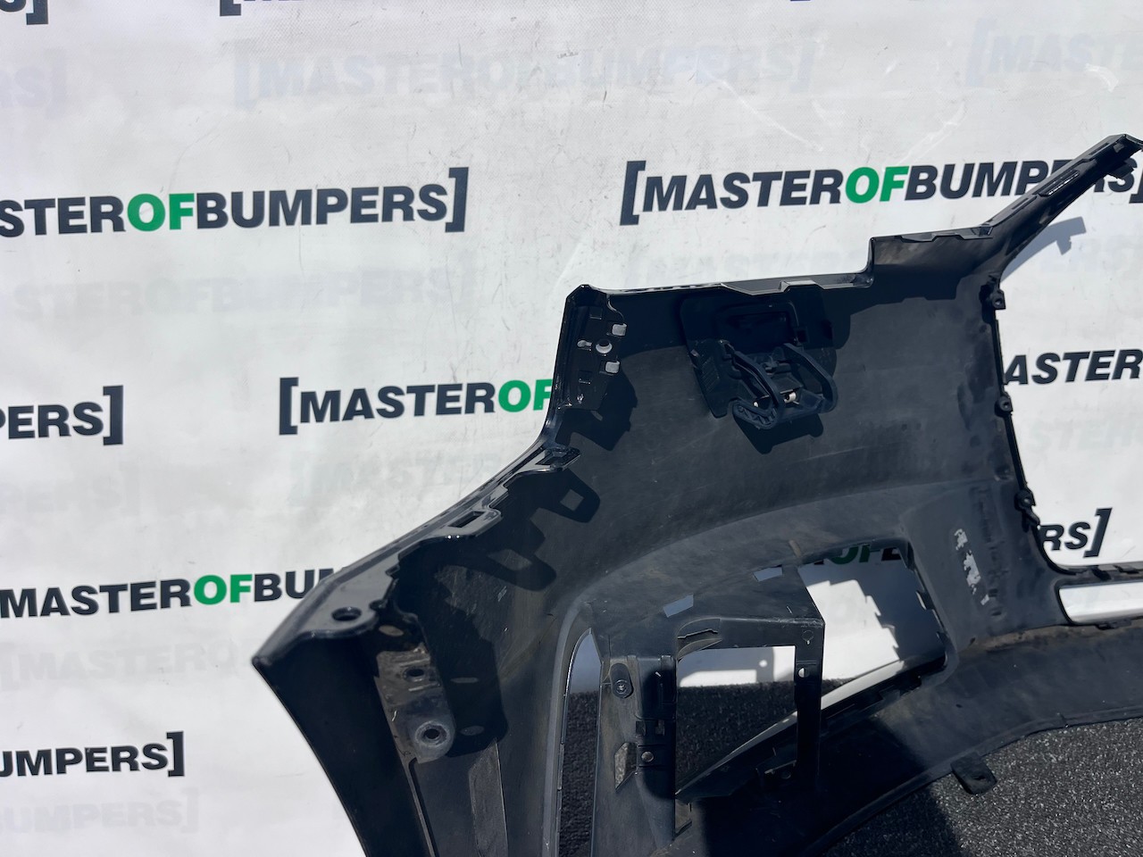 Audi A4 Se Saloon Estate B9 2016-2019 Front Bumper No Pdc Jets Genuine [a20]