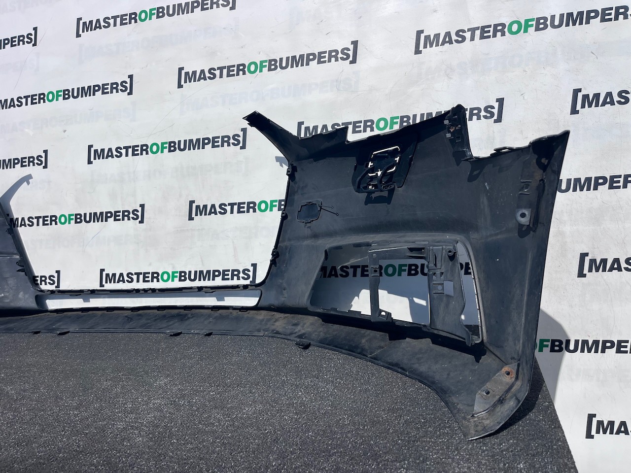 Audi A4 Se Saloon Estate B9 2016-2019 Front Bumper No Pdc Jets Genuine [a20]
