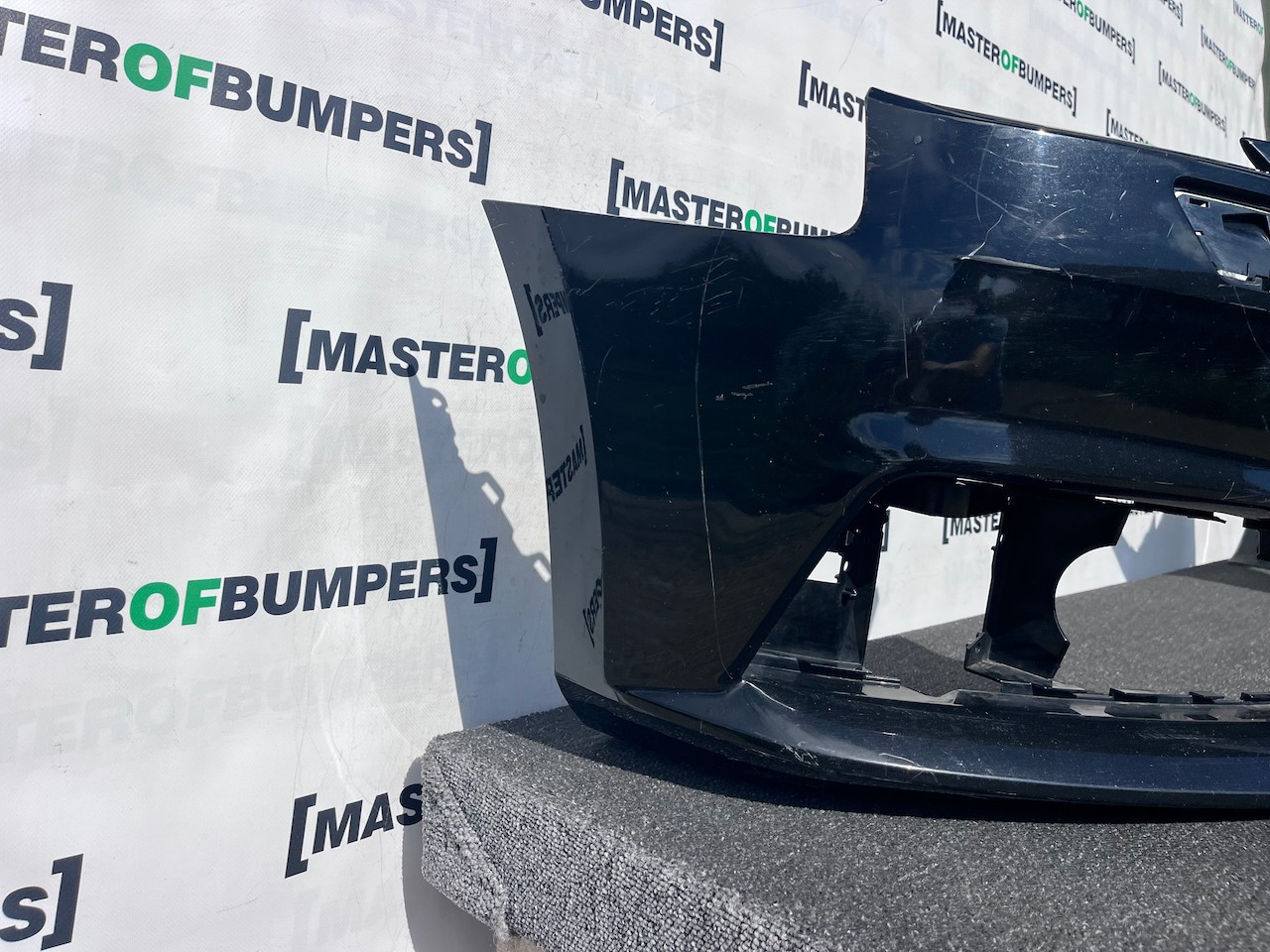 Audi A4 Se Saloon Estate B9 2016-2019 Front Bumper No Pdc Jets Genuine [a20]