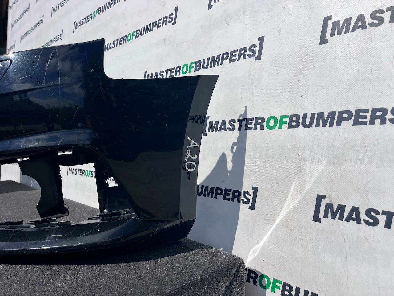 Audi A4 Se Saloon Estate B9 2016-2019 Front Bumper No Pdc Jets Genuine [a20]