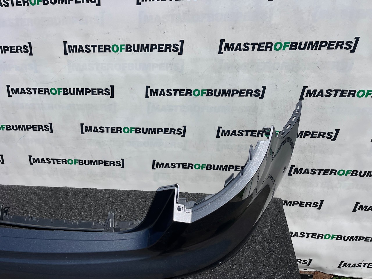 Audi A3 Se Hatchback 8v Lift 5 Doors 2016-2019 Rear Bumper 6 Pdc Genuine [a909]