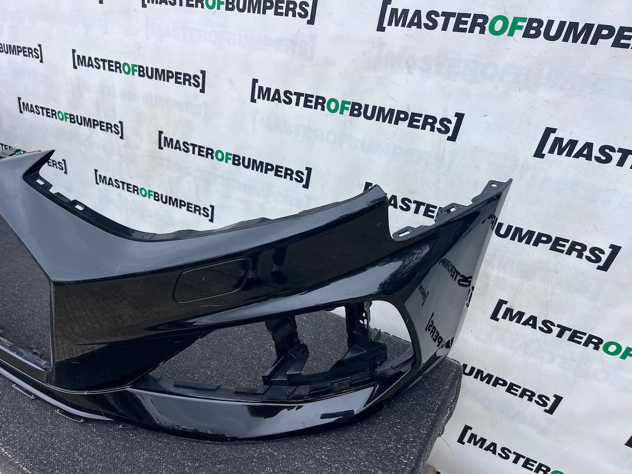 Audi Rs4 Avant B9 Lift 2020-2025 Front Bumper 4 Pdc +jets Genuine [a61]