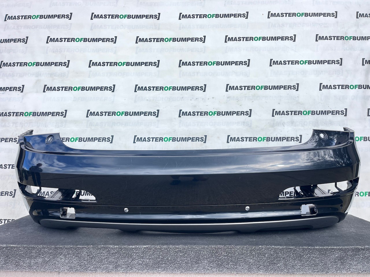 Audi Q3 Se Basic Suv 2011-2014 Rear Bumper 4 Pdc Genuine [a77]