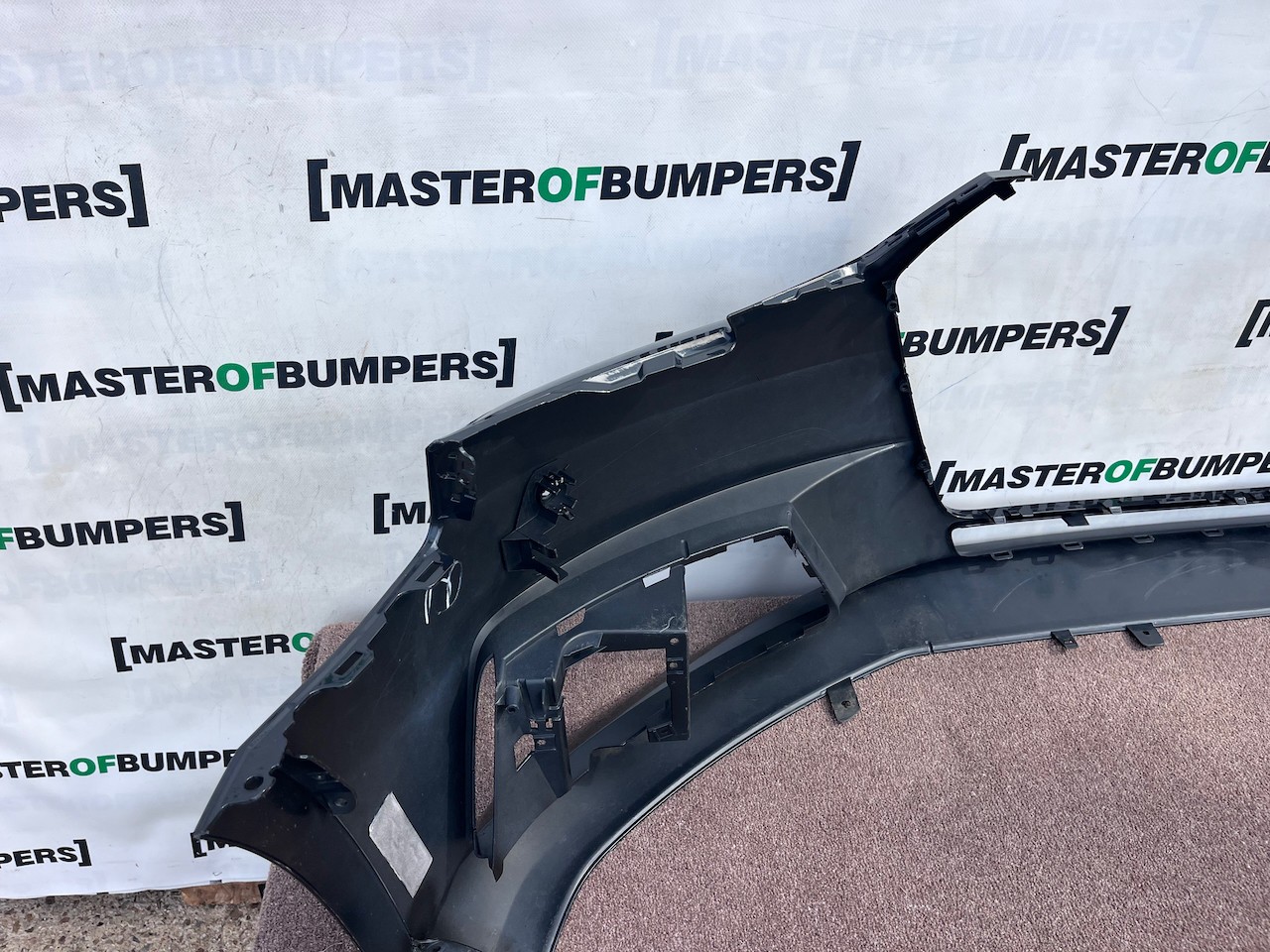 Audi A4 Se Sport Saloon Avant 2016-2018 Front Bumper 4 Pdc No Jets Genuine [a94]