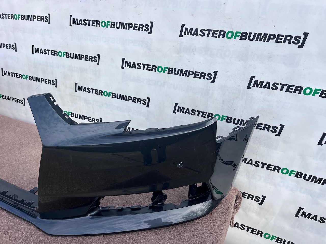 Audi A4 Se Sport Saloon Avant 2016-2018 Front Bumper 4 Pdc No Jets Genuine [a94]