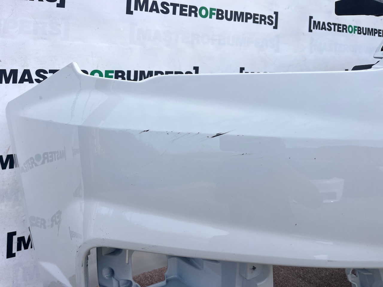 Audi A1 Se Lift Hatchback 2015-2018 Front Bumper No Pdc No Jets Genuine [a97]