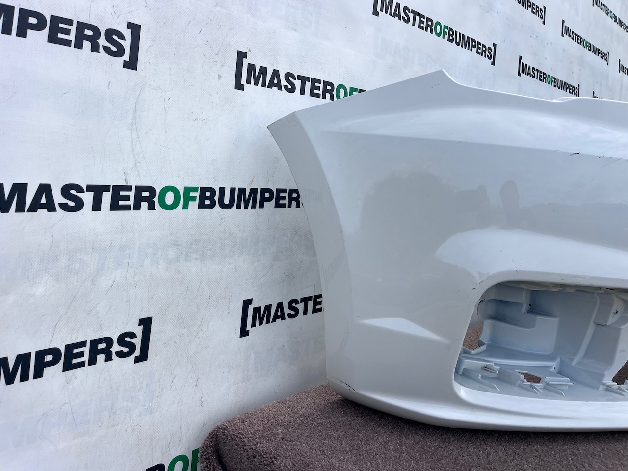 Audi A1 Se Lift Hatchback 2015-2018 Front Bumper No Pdc No Jets Genuine [a97]