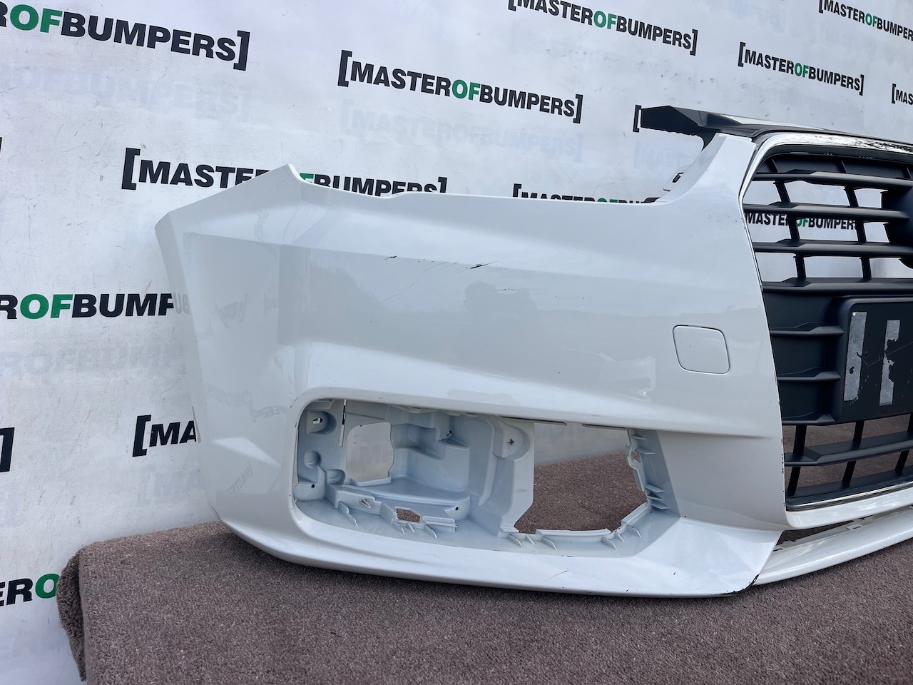 Audi A1 Se Lift Hatchback 2015-2018 Front Bumper No Pdc No Jets Genuine [a97]