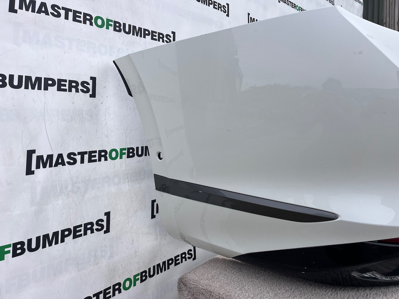 Bentley Continental Gt Gtc 2024-on Rear Bumper 6 Pdc White Genuine [p417]