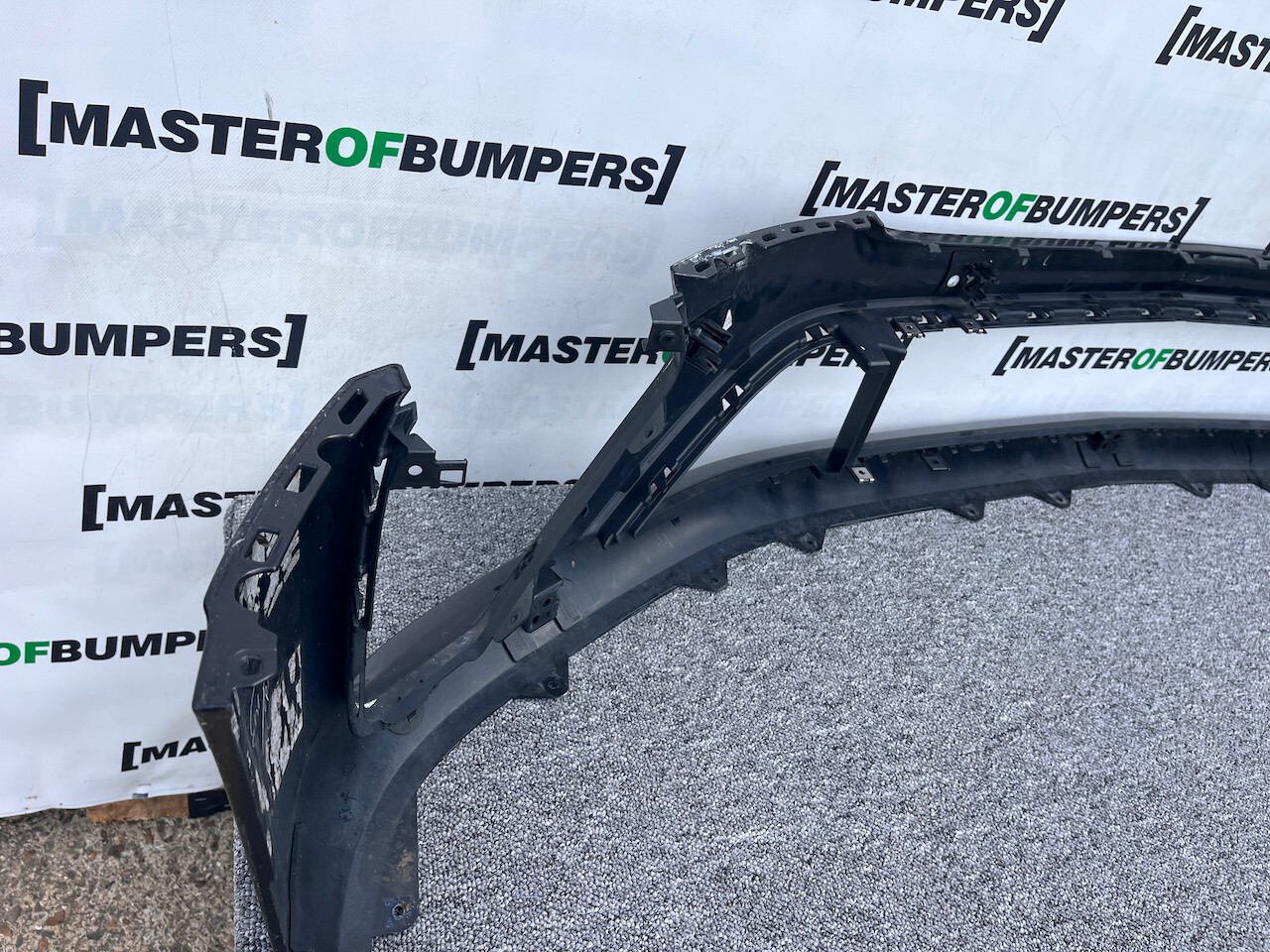 Bentley Continental Gt Gtc Iii Exclusive 2018-2023 Front Bumper Genuine [p456]