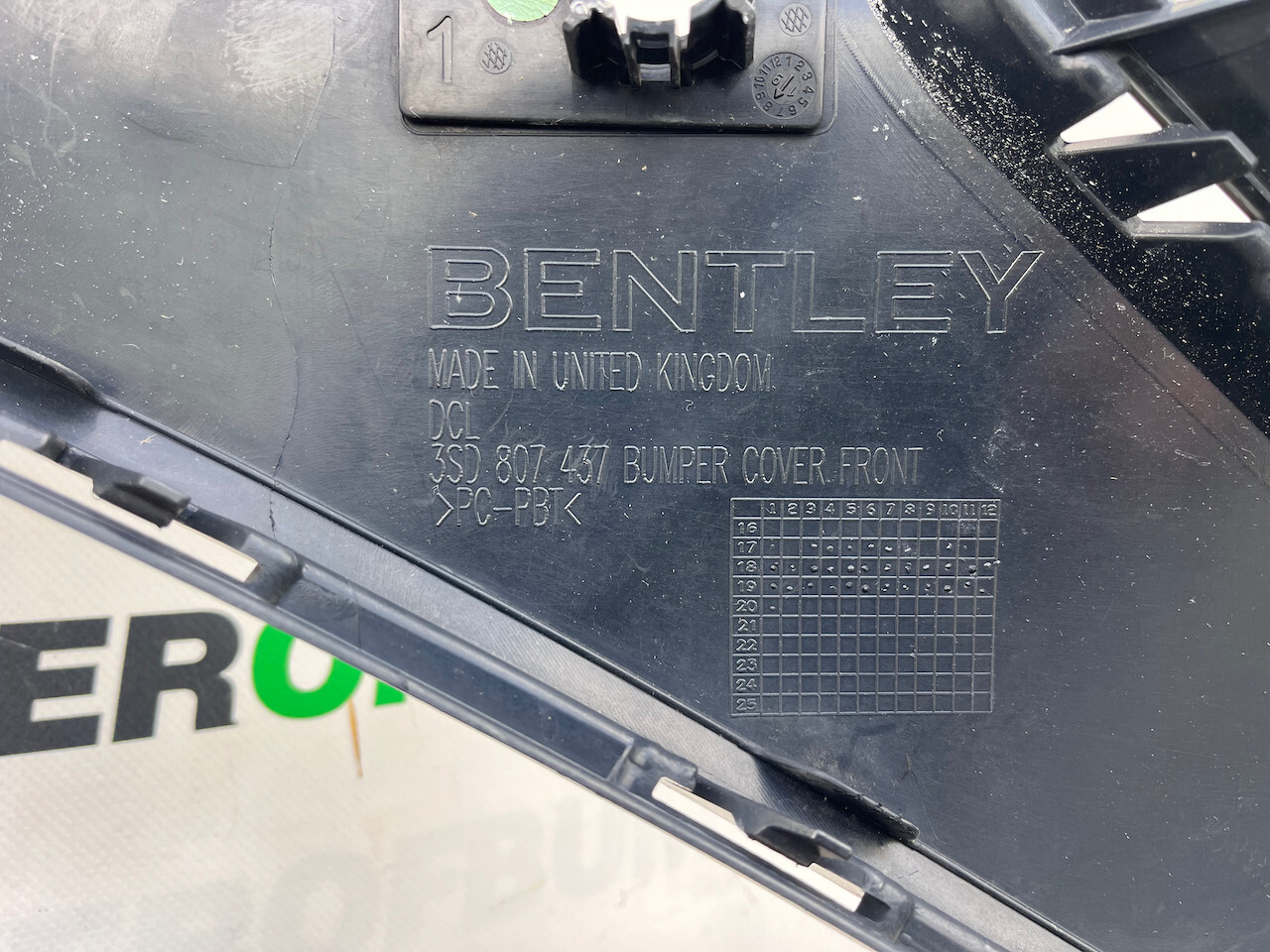 Bentley Continental Gt Gtc Iii Exclusive 2018-2023 Front Bumper Genuine [p456]