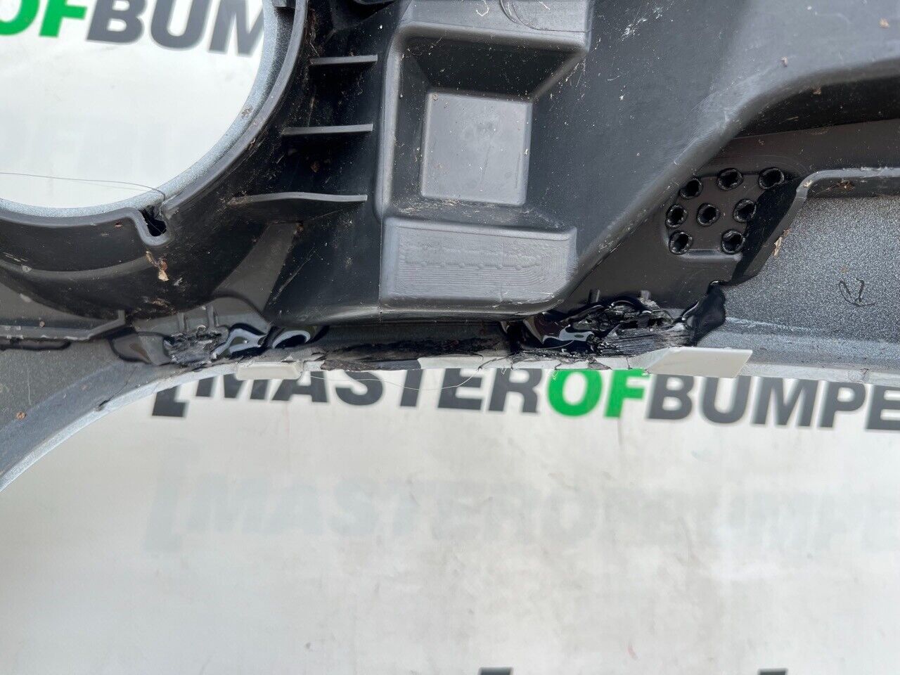 BMW X5 M Sport F15 2013-2017 Front Bumper 4 Pdc + Jets Genuine [B608]