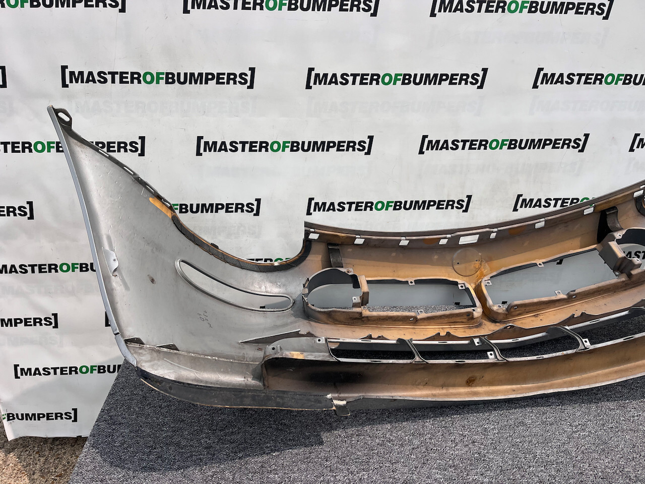 BMW Z8 Cabrio James Bond Car 1998-2002 Front Bumper Genuine [B214]