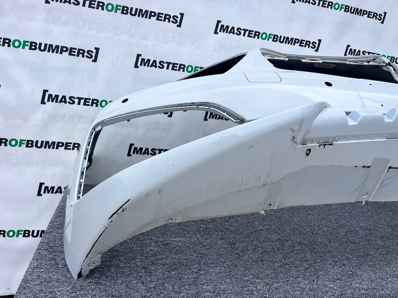 BMW 1 Series Se Basic 116 118 F40 2020-2024 Front Bumper 4 Pdc Genuine [B249]