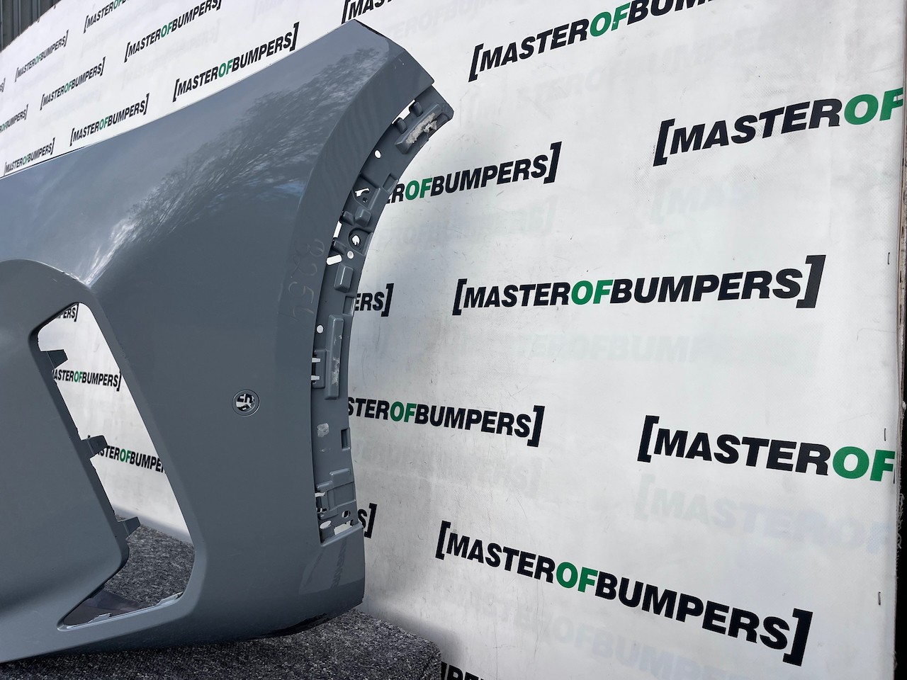 BMW X5 M Sport Suv G05 Lci 2024-on Front Bumper 6 Pdc Genuine [B254]