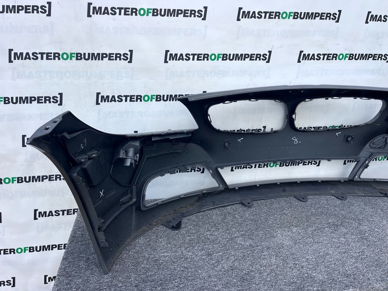 BMW Z4 Highline Edition E89 2009-2015 Front Bumper 4 Pdc + Jets Genuine [B274]