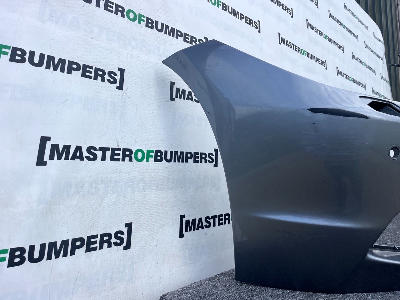 BMW Z4 Highline Edition E89 2009-2015 Front Bumper 4 Pdc + Jets Genuine [B274]