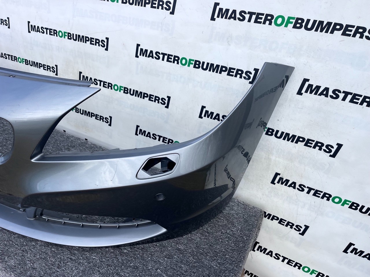 BMW Z4 Highline Edition E89 2009-2015 Front Bumper 4 Pdc + Jets Genuine [B274]