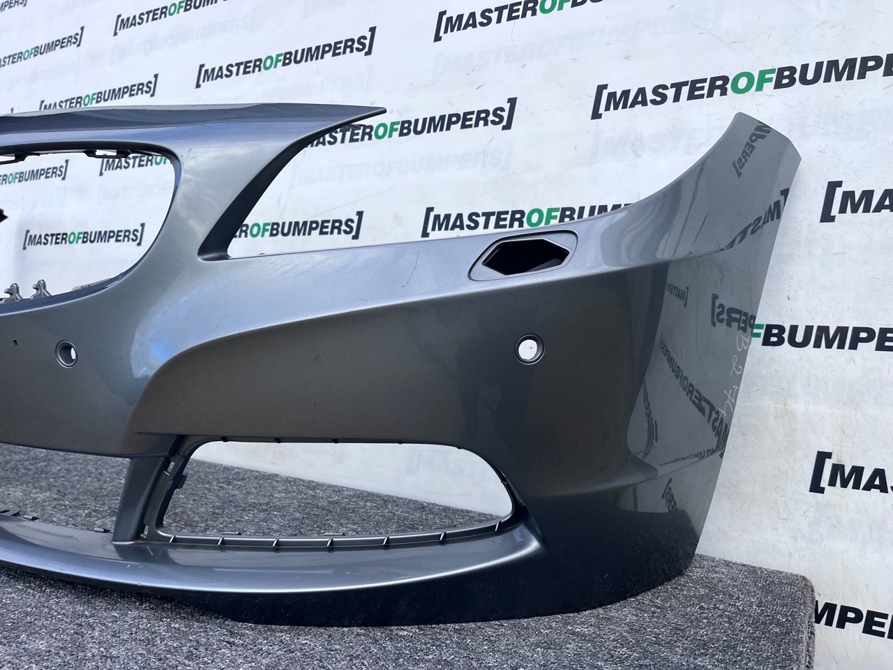 BMW Z4 Highline Edition E89 2009-2015 Front Bumper 4 Pdc + Jets Genuine [B274]