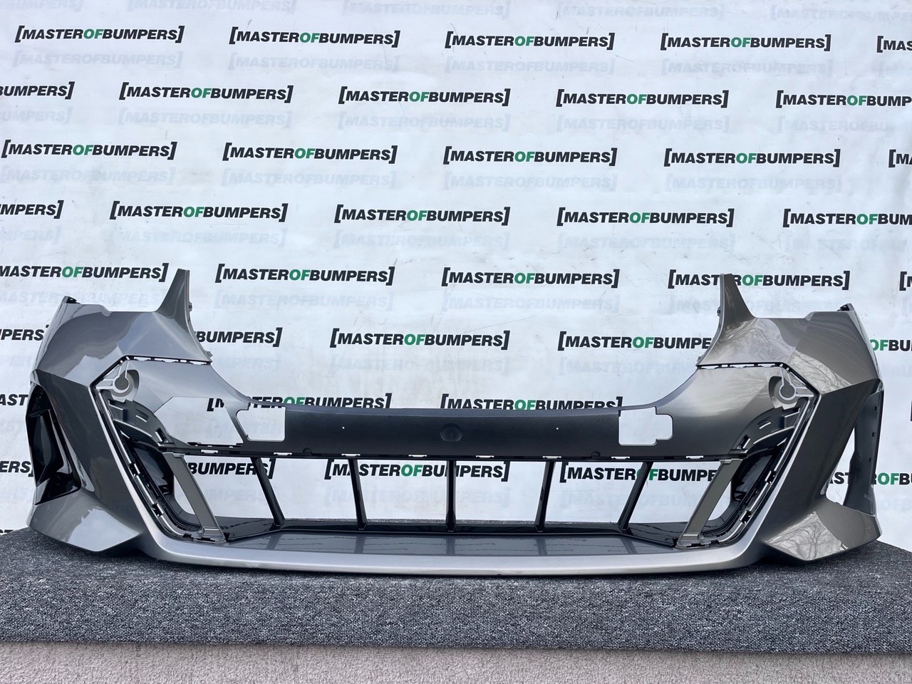 BMW 5 Series M Sport G60 G61  2024-2026 Front Bumper 6 Pdc Genuine [B295]