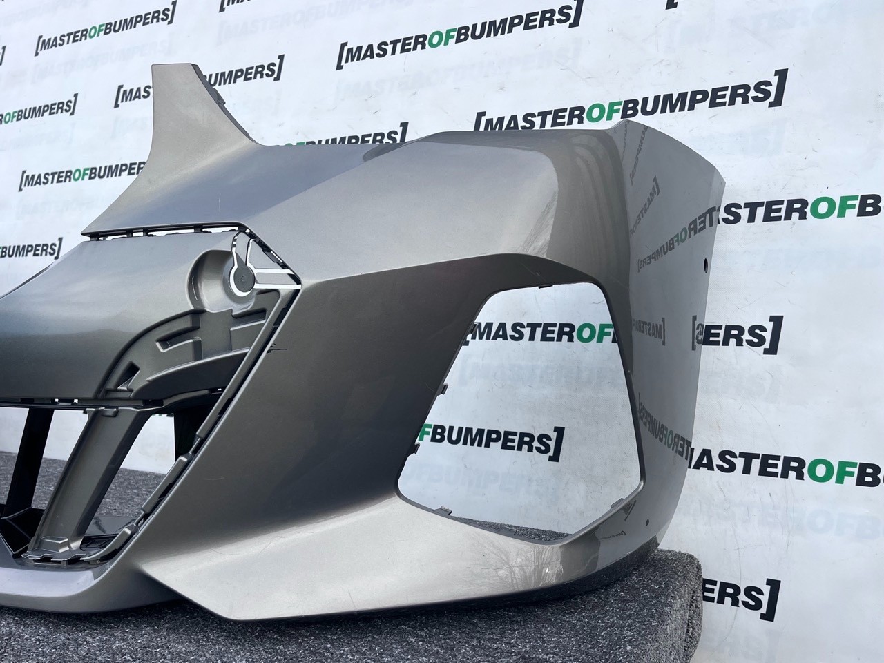 BMW 5 Series M Sport G60 G61  2024-2026 Front Bumper 6 Pdc Genuine [B295]