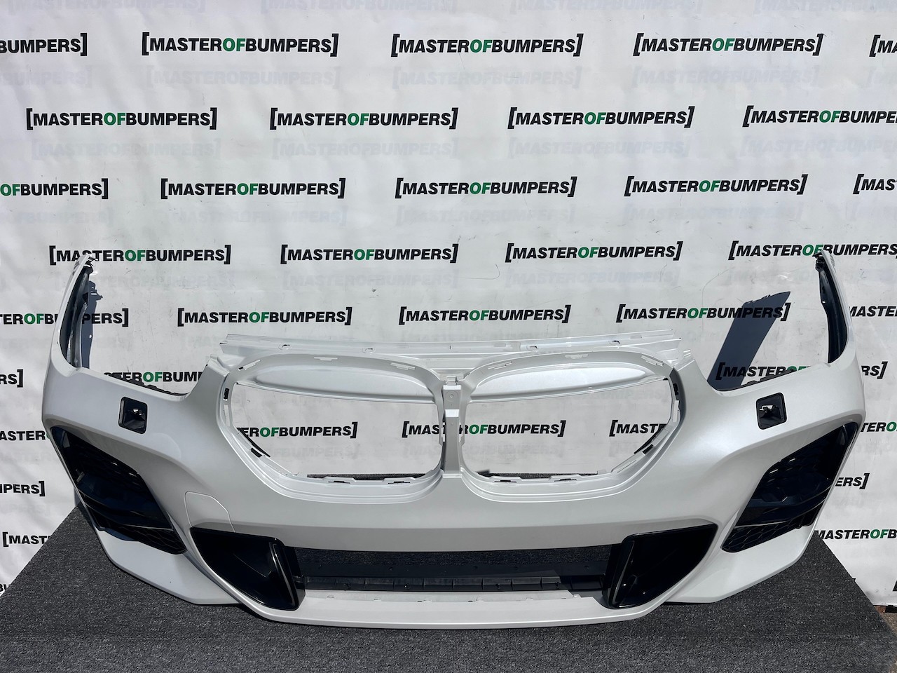 BMW X1 F48 Lci M Sport Suv 2019-2022 Front Bumper White No Pdc Genuine [B951]