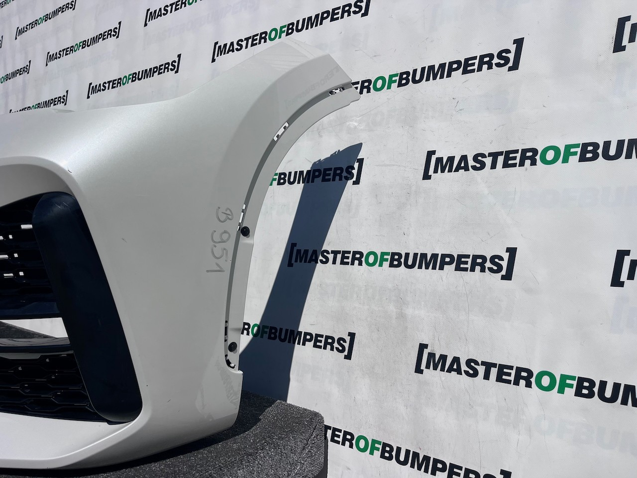 BMW X1 F48 Lci M Sport Suv 2019-2022 Front Bumper White No Pdc Genuine [B951]