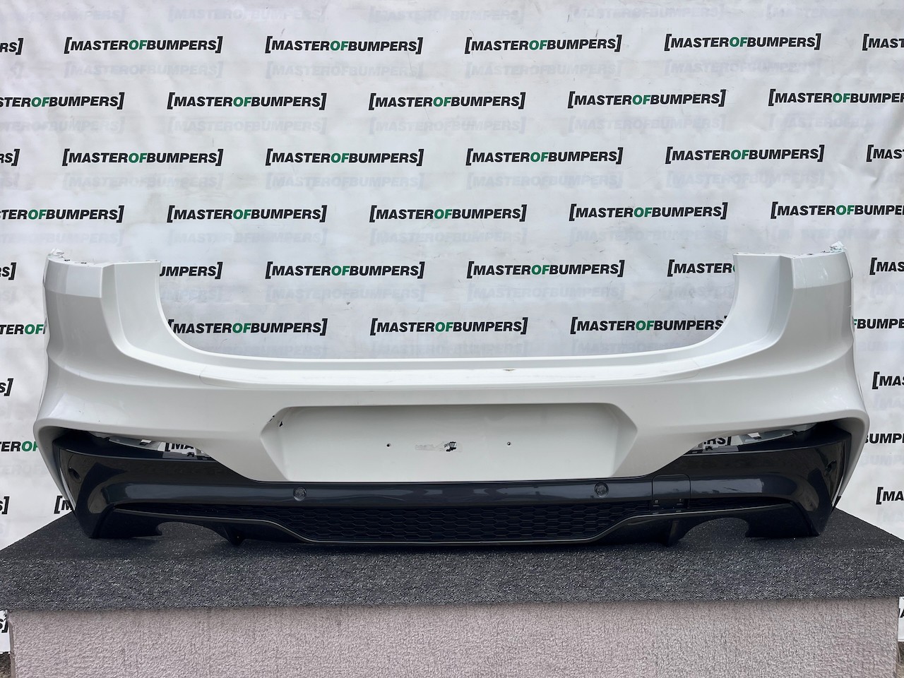BMW X4 M Sport Xdrive G02 2018-2021 Front Bumper 4 Pdc Genuine [B390]