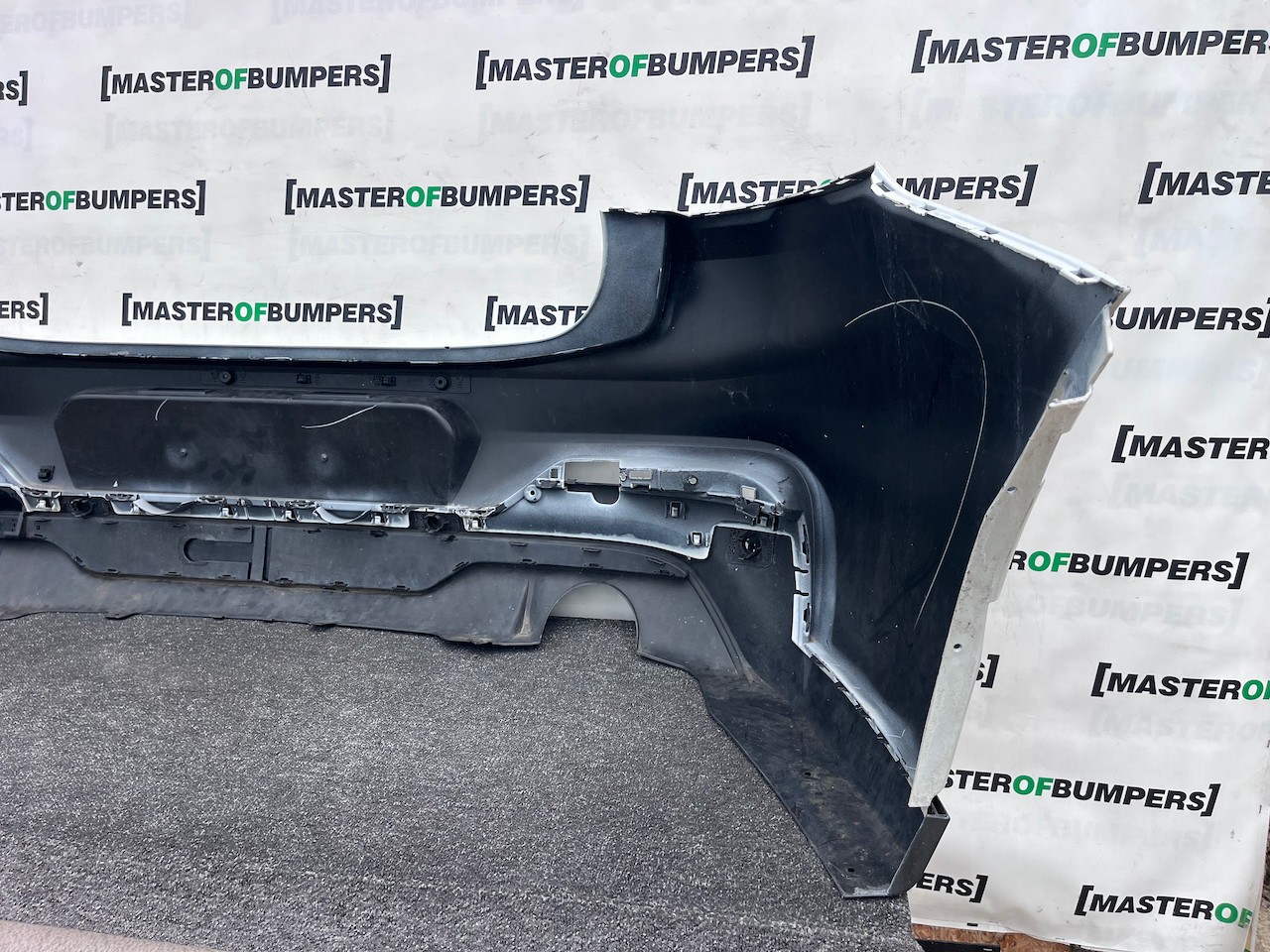 BMW X4 M Sport Xdrive G02 2018-2021 Front Bumper 4 Pdc Genuine [B390]