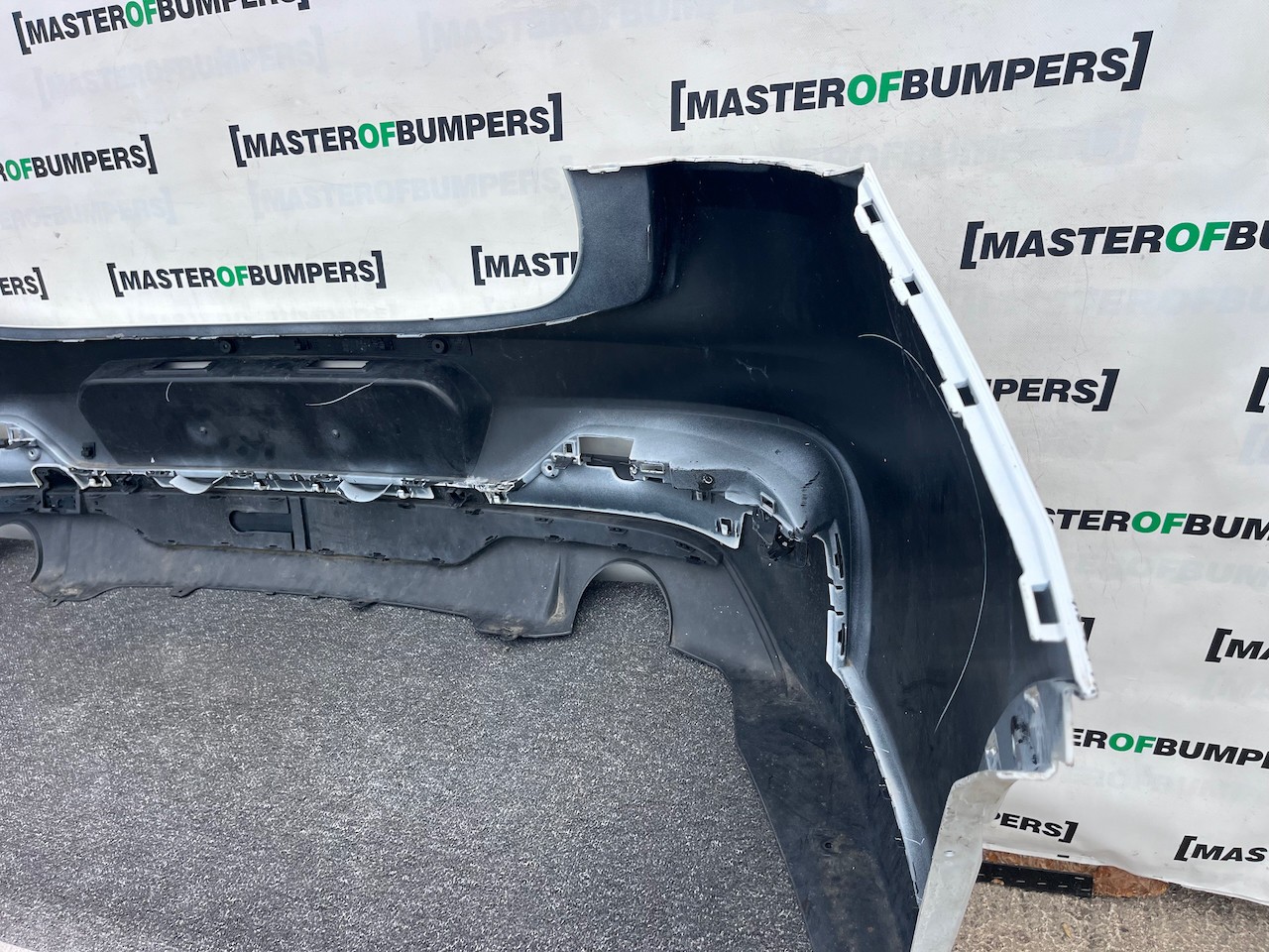 BMW X4 M Sport Xdrive G02 2018-2021 Front Bumper 4 Pdc Genuine [B390]