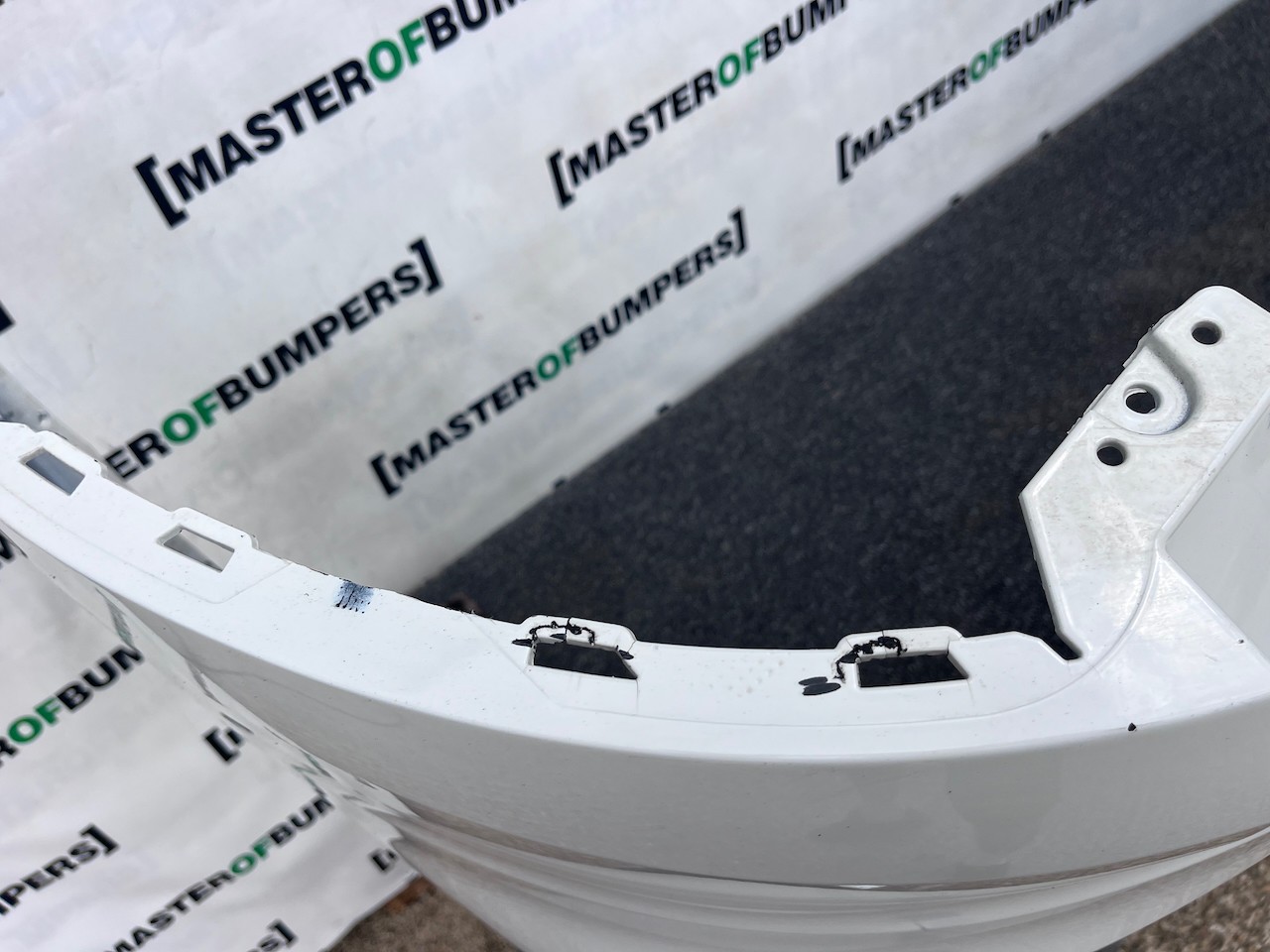 BMW X4 M Sport Xdrive G02 2018-2021 Front Bumper 4 Pdc Genuine [B390]