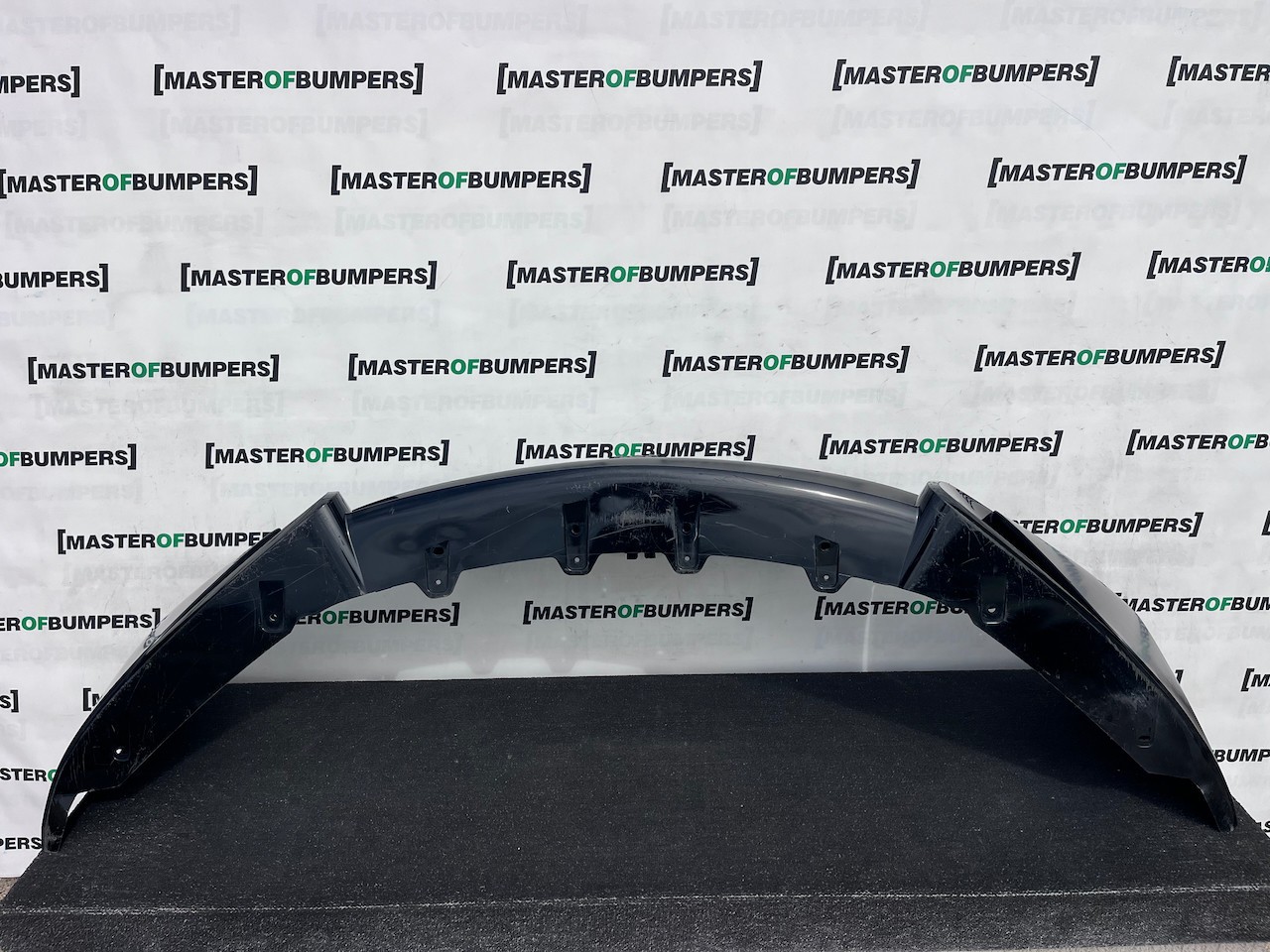 BMW I8 I8 Hybrid Coupe 4wd 2014-2020 Front Bumper 4 Pdc Genuine [B423]
