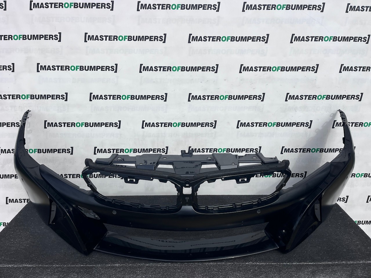 BMW I8 I8 Hybrid Coupe 4wd 2014-2020 Front Bumper 4 Pdc Genuine [B423]