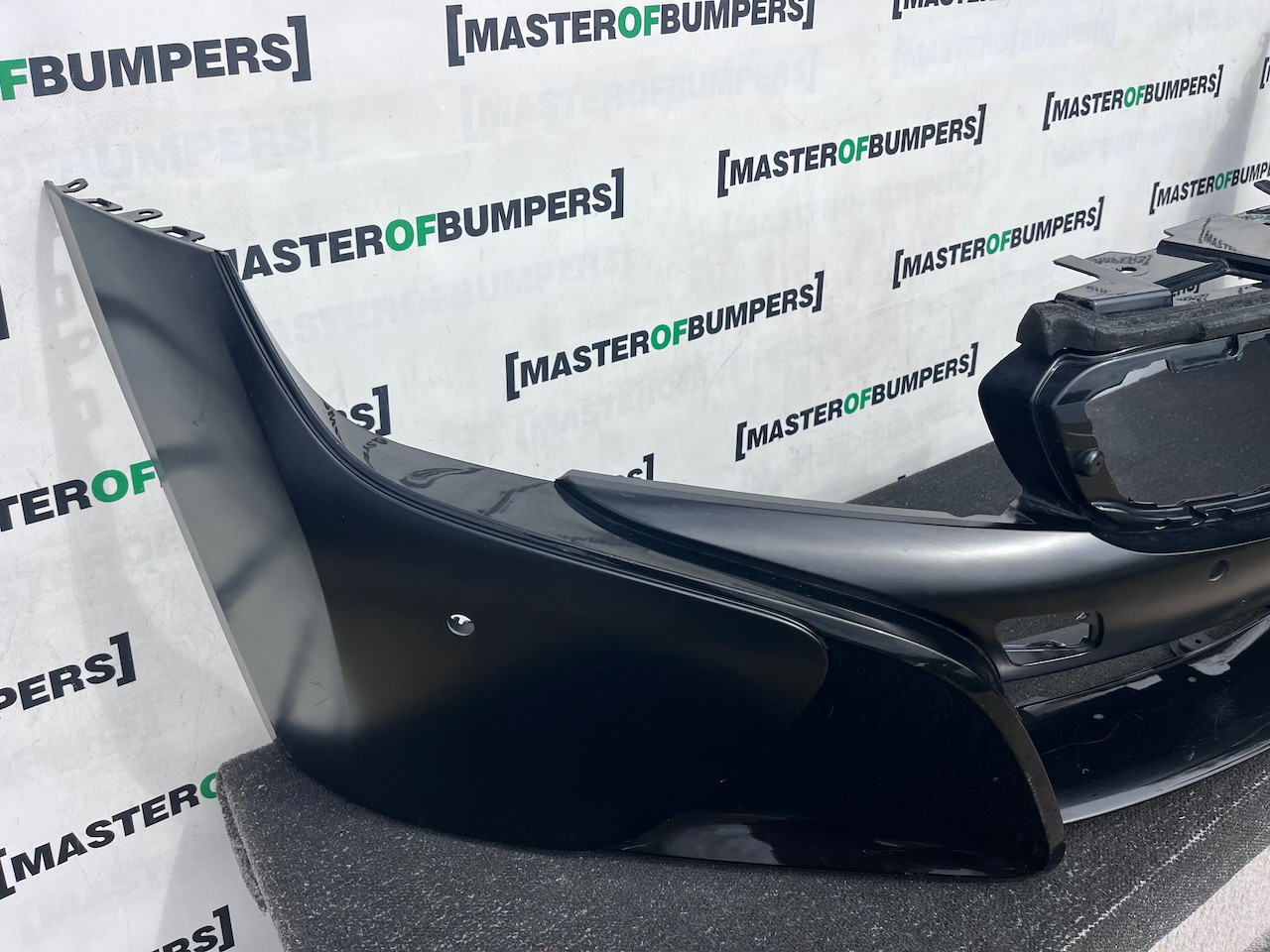 BMW I8 I8 Hybrid Coupe 4wd 2014-2020 Front Bumper 4 Pdc Genuine [B423]