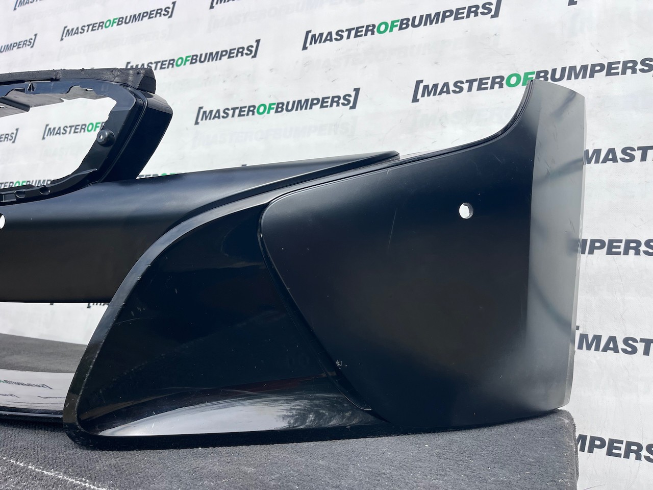 BMW I8 I8 Hybrid Coupe 4wd 2014-2020 Front Bumper 4 Pdc Genuine [B423]