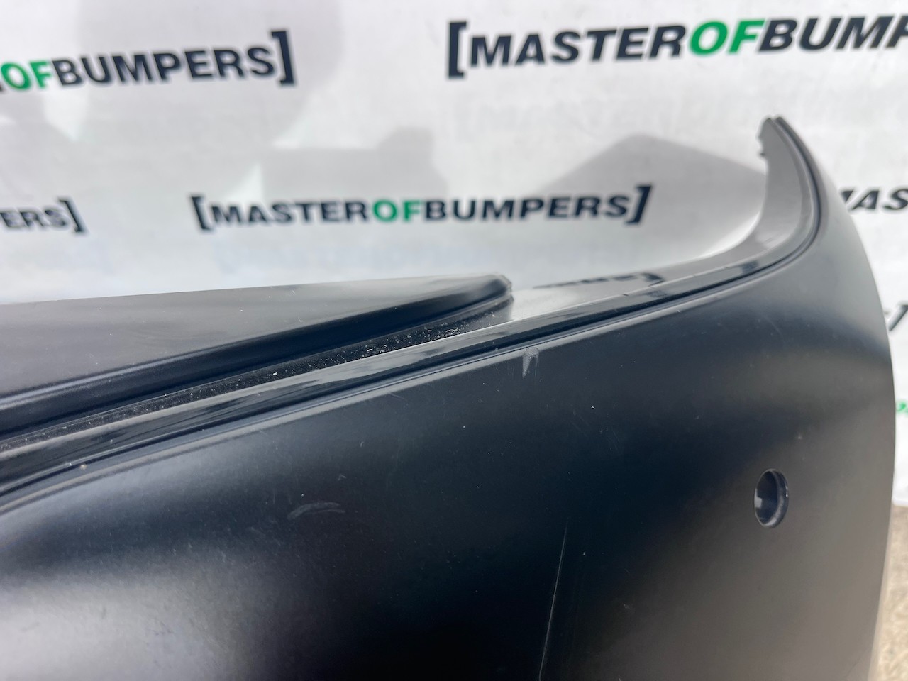 BMW I8 I8 Hybrid Coupe 4wd 2014-2020 Front Bumper 4 Pdc Genuine [B423]