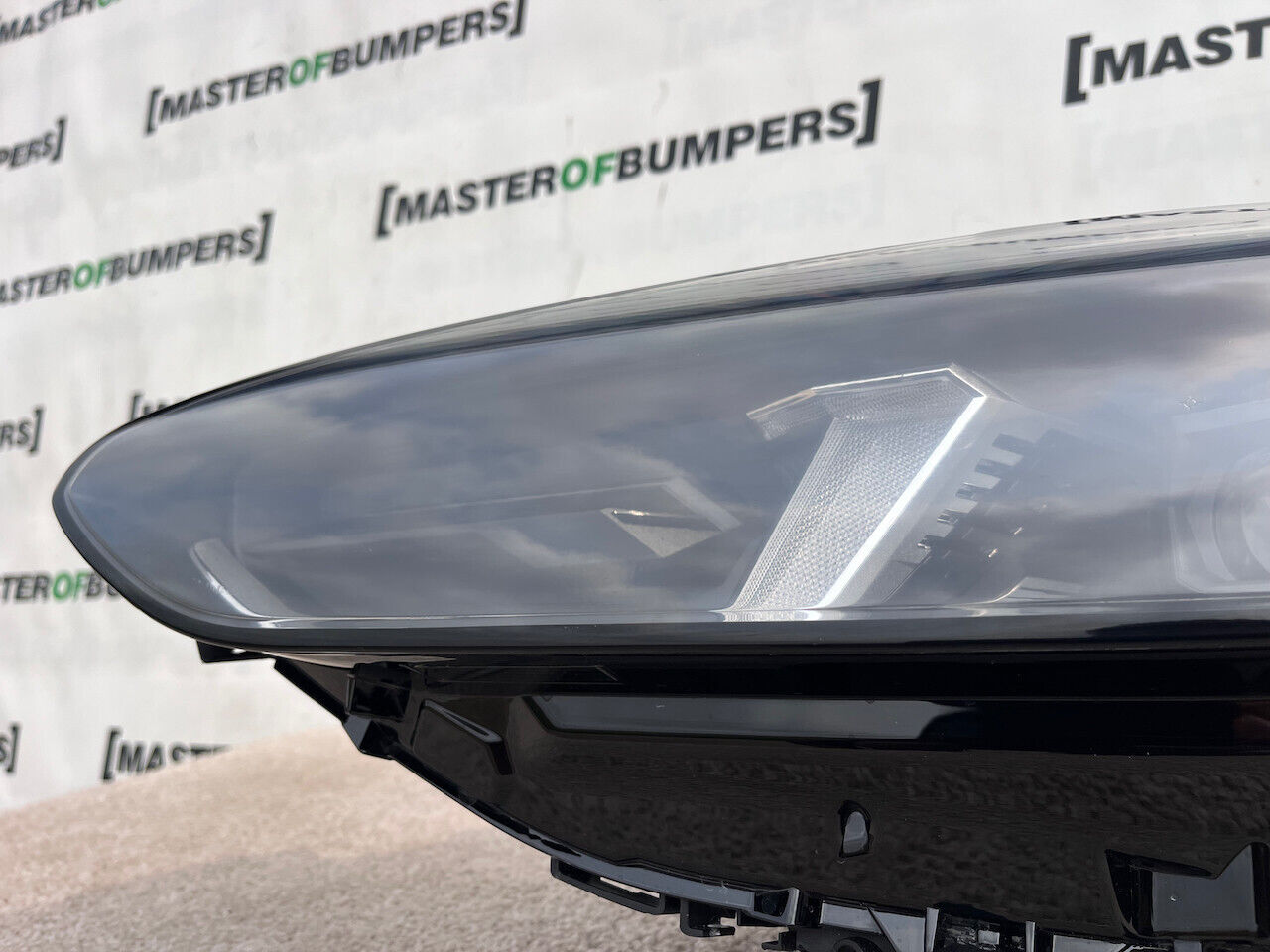 BMW 4 Lci G22 G26 G23 2024-on Basic Led Headlight N/s Left Uk Spec Genuine [5]