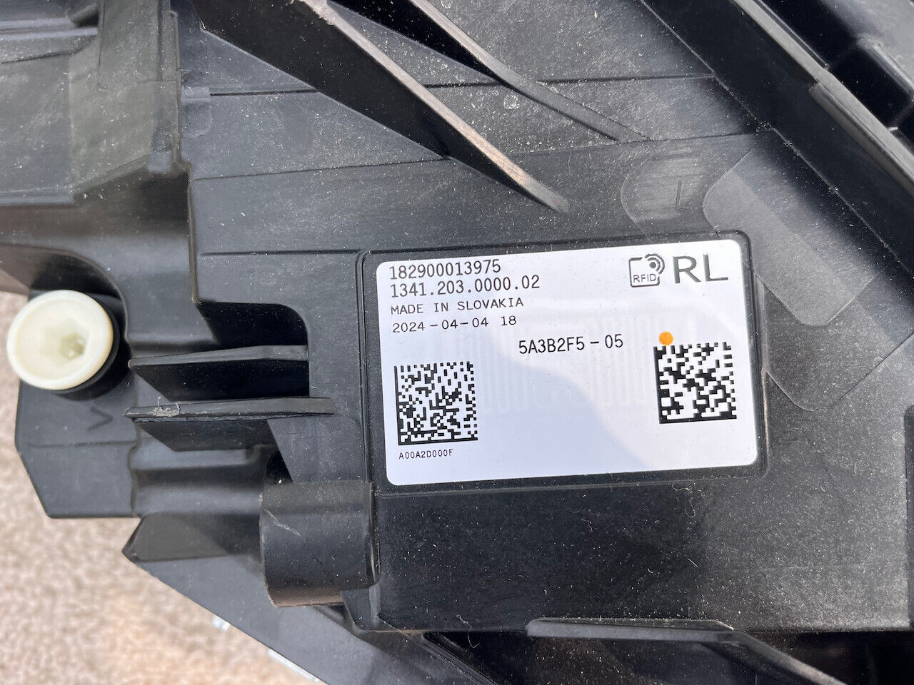 BMW 4 Lci G22 G26 G23 2024-on Basic Led Headlight N/s Left Uk Spec Genuine [5]